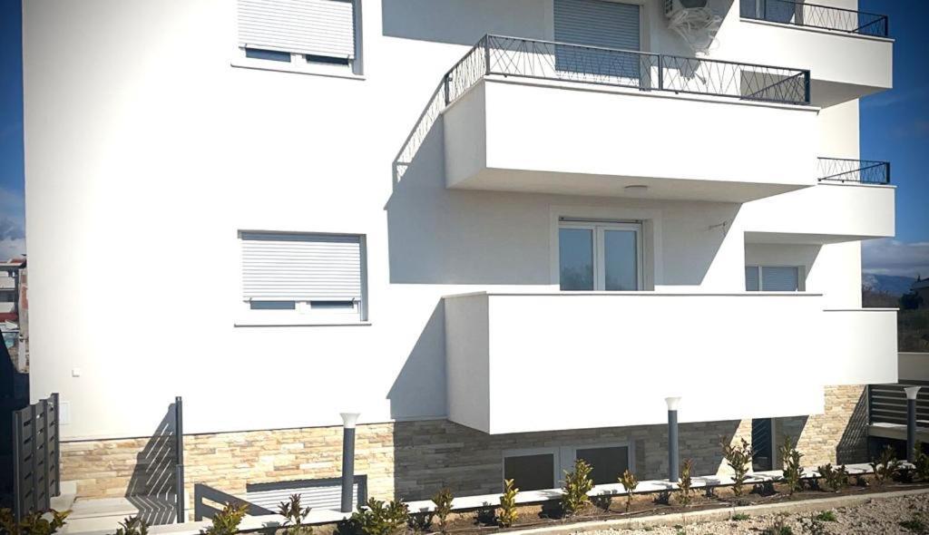 Apartment Bella Novalja Exteriör bild