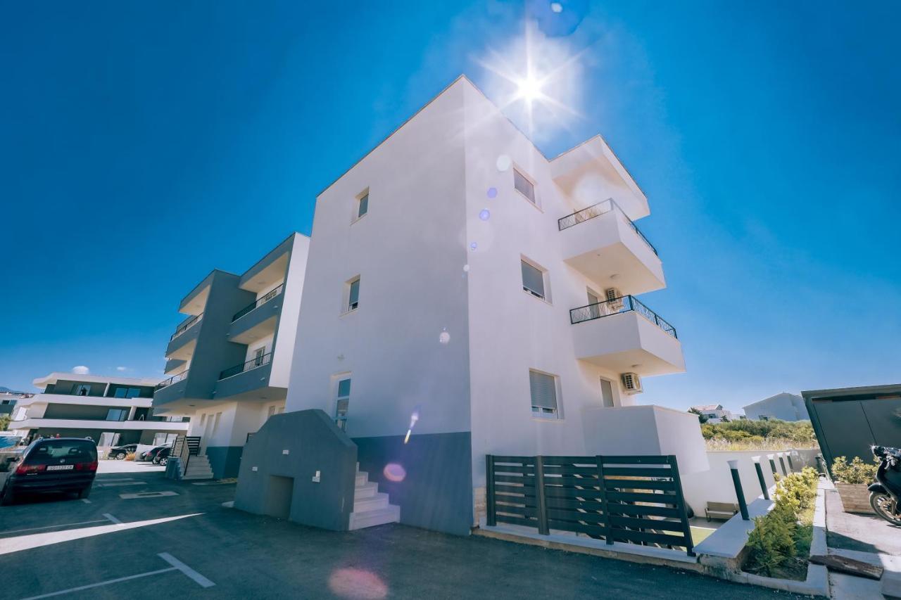 Apartment Bella Novalja Exteriör bild